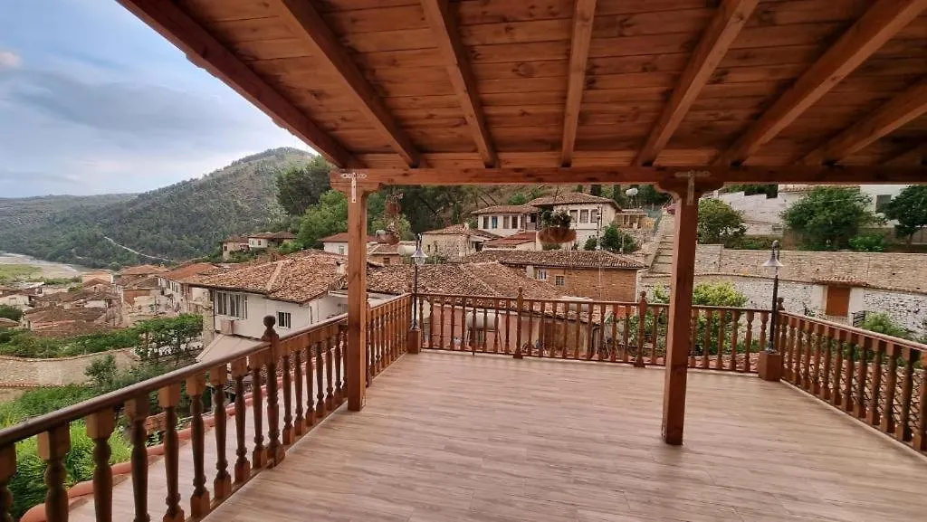 Villa Landi Berat Guest house